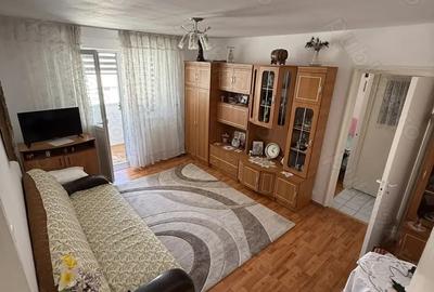 De vanzare apartament 2 camere Noua, str. Vi?inului