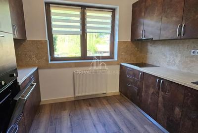 Casă cu 5 camere cu Canalizare în Corunca - 2