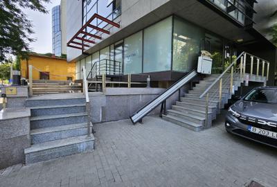 Cladire individuala - amenajata pentru clinica - 2