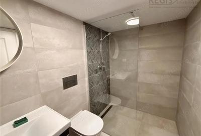 Casă cu 5 camere cu Teren 500 Mp în Tractorul - 14