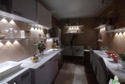 Casă cu 7 camere cu Teren 1662 Mp în Drăgănești - 1