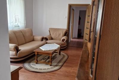 Ocazie: vand apartament cu 3 camere str.Ghe Lazar - 5
