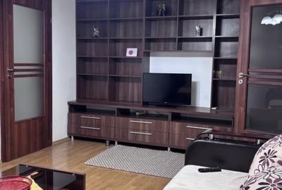 Apartament cu 3 camere semidecomandat, mobilat în Dristor - 1