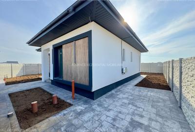 Casă individuală || 3 Dormitoare || 2 Băi || Incalzire pardoseala | Teren 370 mp - 1