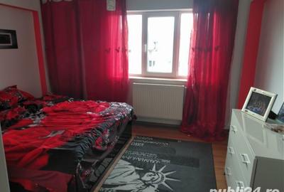 Apartament cu 2 camere decomandat în Simeria - 1