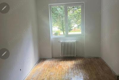 Apartament 3 camere Bl Independentei nr 26 - 4