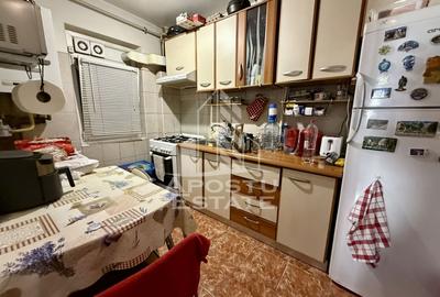 Apartament cu 3 camere, etajul 1, centrala proprie, zona Sagului - 2