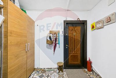 Apartament cu 4 camere semidecomandat, mobilat în 13 Septembrie - 28