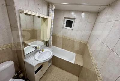 Apartament cu 2 camere decomandat în Rovine - 1