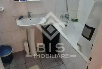 Apartament de vanzare - DECEBAL - 5