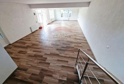 Spatiu multifunctional de inchiriat, 5 km de Piatra Neamt - 11