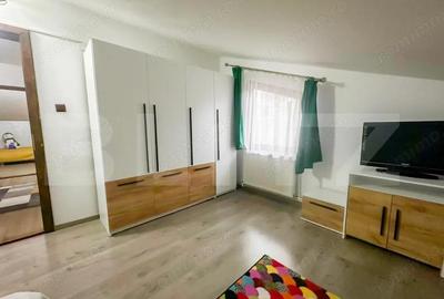 Casă cu 4 camere cu Teren 250 Mp în Cetate - 2