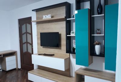 Apartament cu 3 camere decomandat în Central - 1