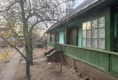 Casă cu Teren 1500 Mp în Stolnici - 3