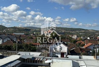 Camera de camin cu baie proprie ?i vedere spre Castelul Corvinilor - 4