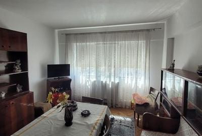 Apartament cu 2 camere decomandat în Central - 1