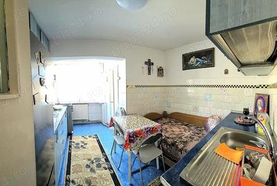 Apartament cu 3 camere semidecomandat în Sud - 8