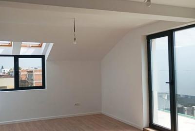 Vila Tunari str. Paris, 5 camere, curte 300  mp, 400 mp construiti - 12