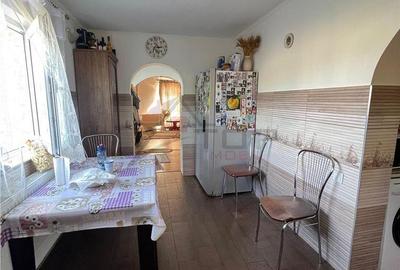Casă cu 4 camere cu Teren 684 Mp în Dumești - 11