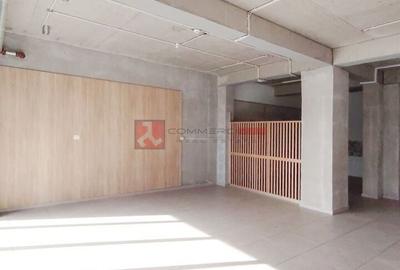 Spațiu comercial, de 120 mp, în Tractorul - 3