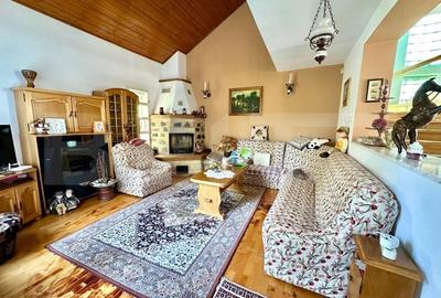Casa Impresionanta cu Șemineu, Pavilion si Livada in Zona de Top - 2
