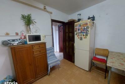 Apartament cu 3 camere decomandat în Micro 11 - 7
