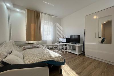 Garsonieră decomandată în Central