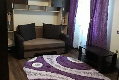 Garsonieră în Titan