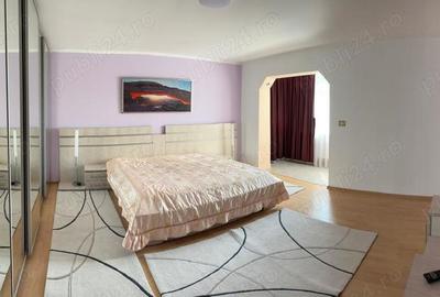Apartament cu 3 camere decomandat