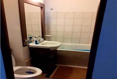 Apartament cu 3 camere, decomandat - zona Racadau - 2