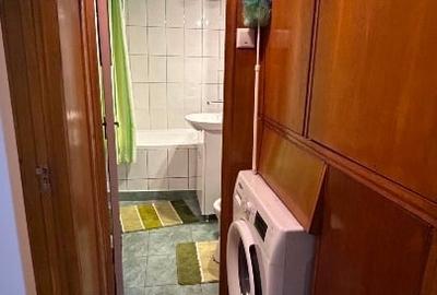 Apartament de inchiriat, 3 camere decomandate,  centru, vedere spre  sud - 7