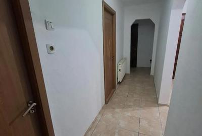 Apartament cu 4 camere decomandat în Central - 8