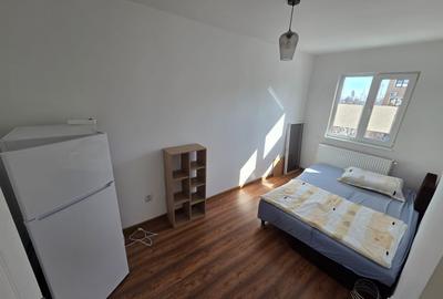 Apartament cu 3 camere semidecomandat, mobilat în Micro 21 - 3