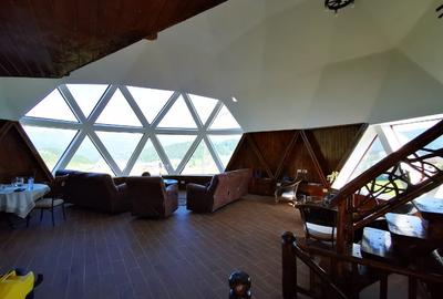 Casă individuală cu 4 camere cu Teren 2965 Mp în Fundata - 2