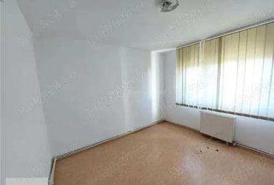 Apartament cu 2 camere decomandat în Central - 3