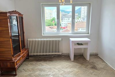Apartament cu 2 camere semidecomandat în Piața Centrală - 2