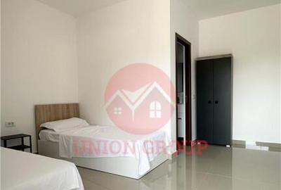 Spațiu comercial, de 500 mp, în Central - 12