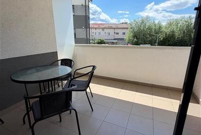 Apartament cu 2 camere decomandat în Tractorul - 2