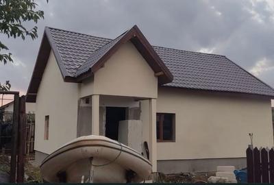 Casă cu 3 camere în Central - 1