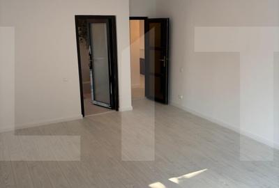 Apartament tip vila, 4 camere, 3 niveluri, curte proprie 40 mp, intrare separata - 13