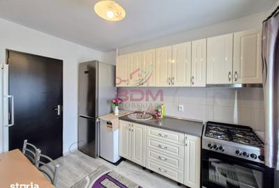 Apartament cu 2 camere semidecomandat în Micro 1 - 7