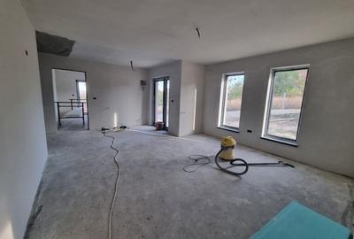 Casa Barati Demisol + 1 etaj, ( garaj, pivnita) - 4