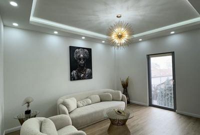 Apartament cu 3 camere decomandat în Central - 2