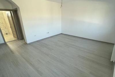 Casă cu 3 camere cu Teren 370 Mp în Nord - 6