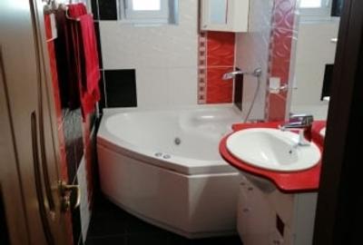 Apartament cu 3 camere decomandat, mobilat în 13 Septembrie - 7