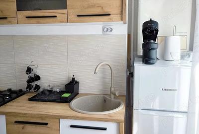 Apartament cu 2 camere decomandat în 15 Noiembrie - 10