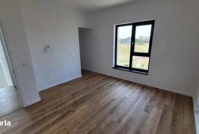 Casă individuală cu 4 camere cu Canalizare în Domnești - 7