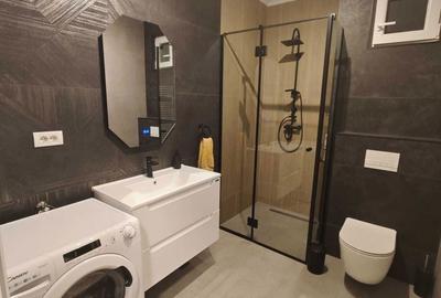 Apartament cu 3 camere decomandat în Central - 1