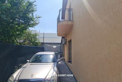 Casă cu 4 camere în Central - 1