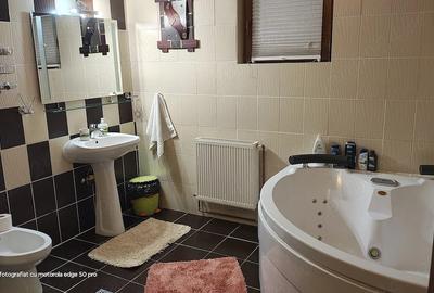 Apartament cu 4 camere decomandat în Central - 7